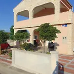 Ivana Apartment Vir